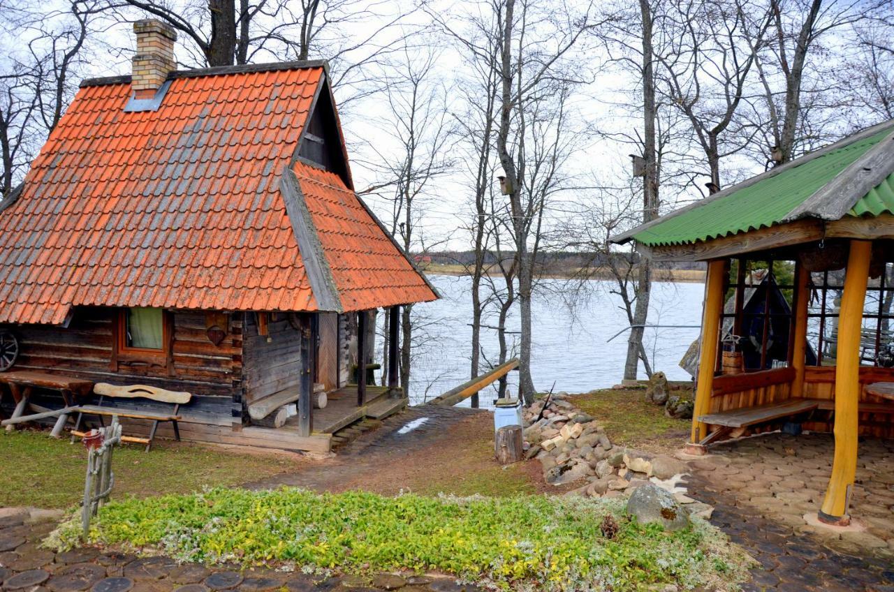 Villa Perkonu Namins Balvi Exterior foto